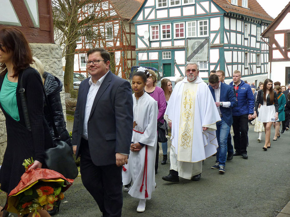 1. Heilige Kommunion in St. Crescentius (Foto: Karl-Franz Thiede)